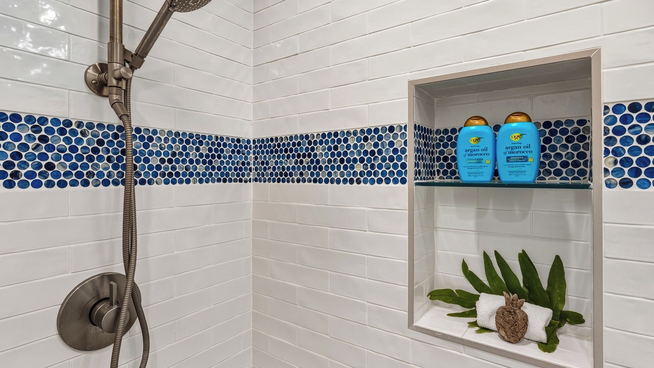 Photo of Bathroom in Kahana