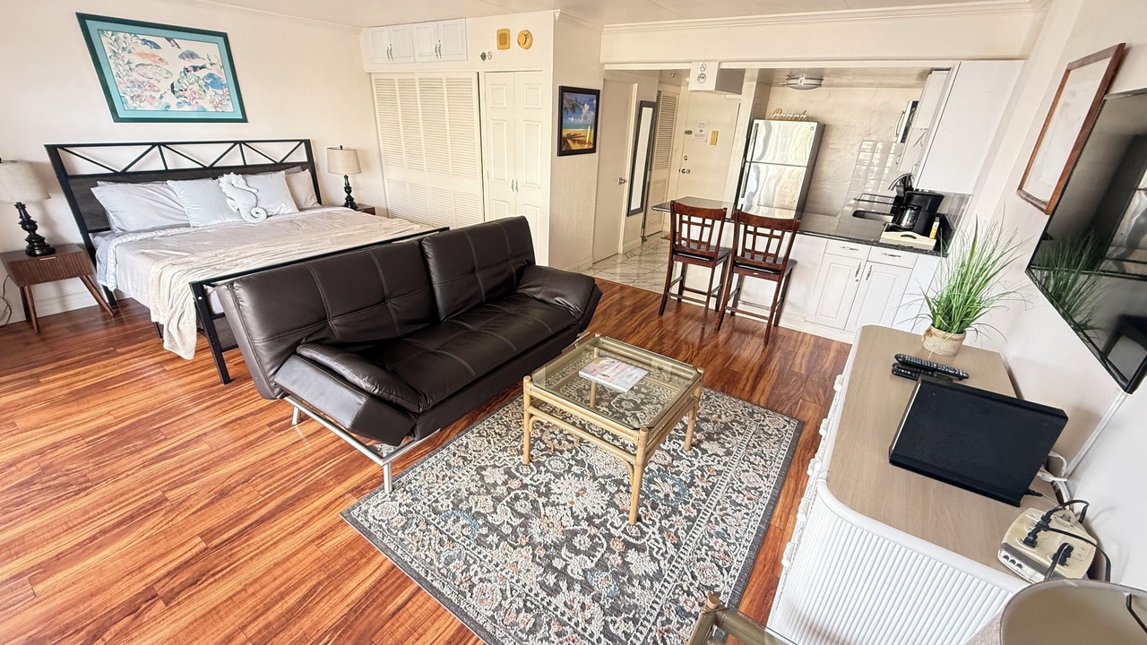 Photo of Bedroom in Waikiki