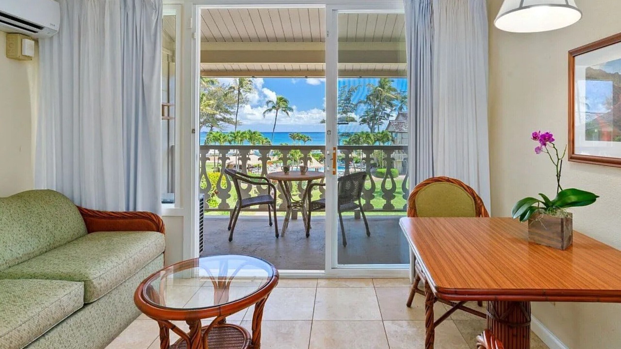 Photo of Livingroom in Wailua