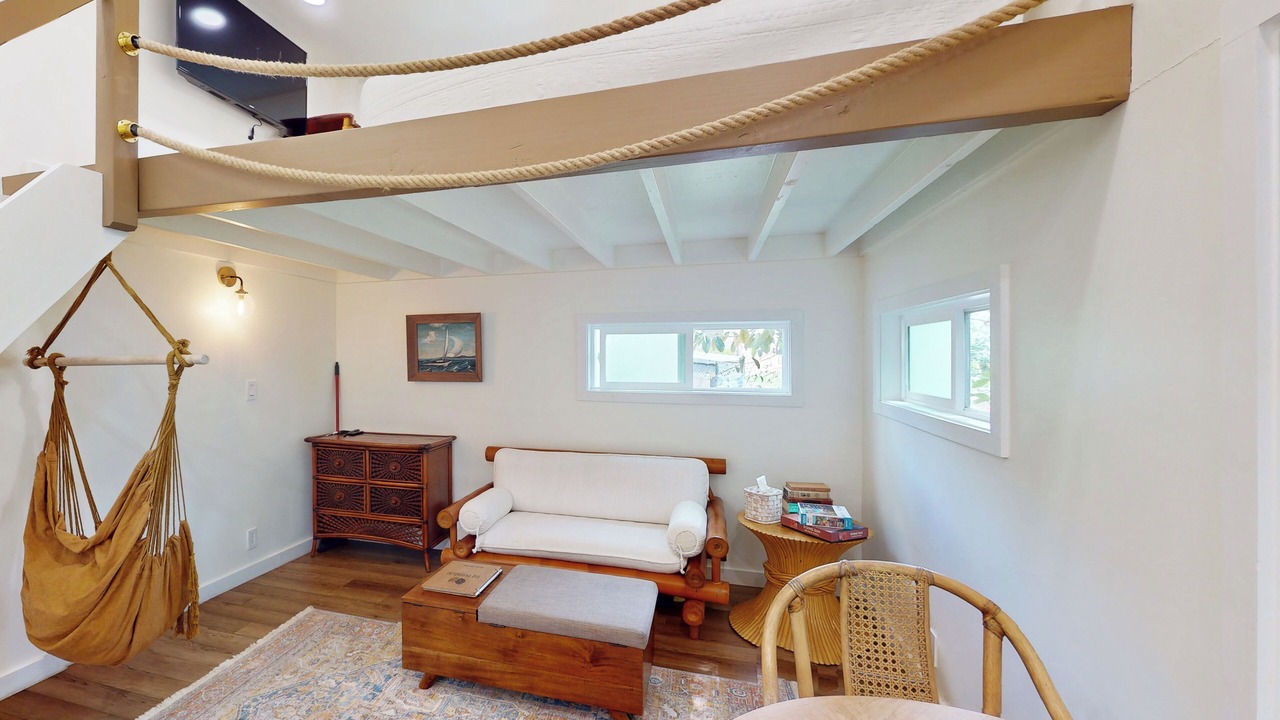 Photo of Livingroom in Mililani