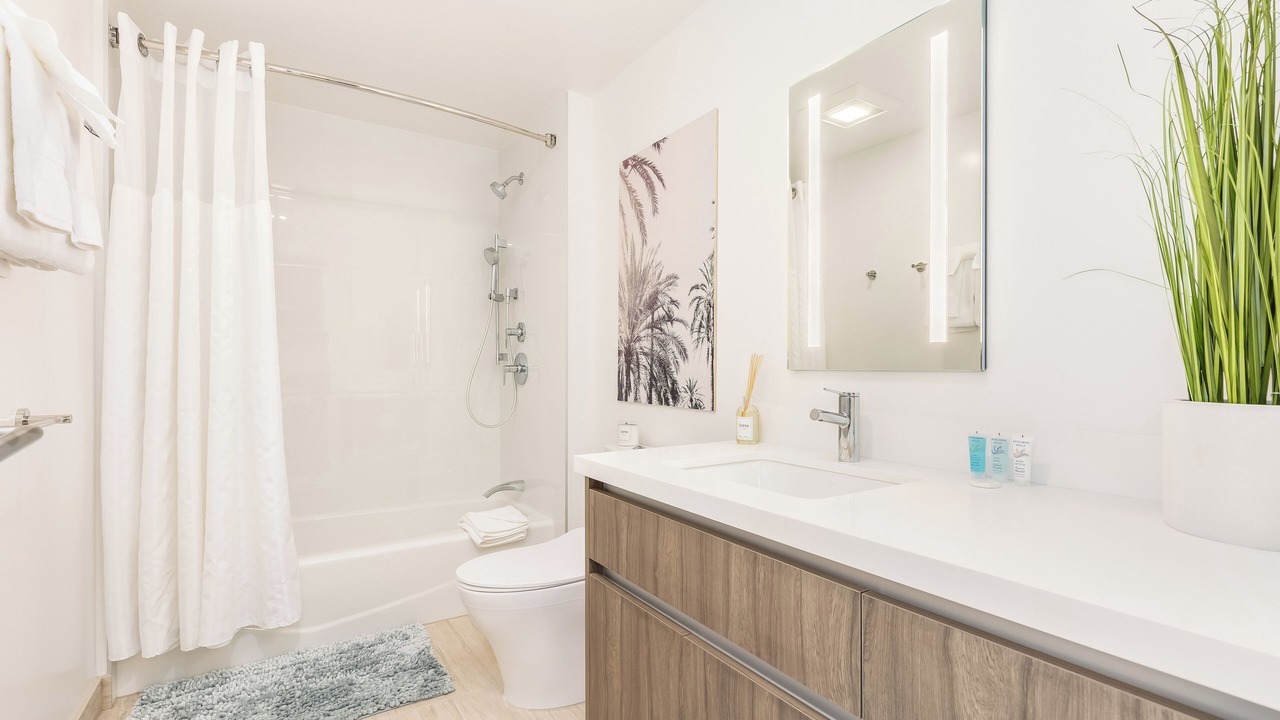 Photo of Bathroom in Ala Moana