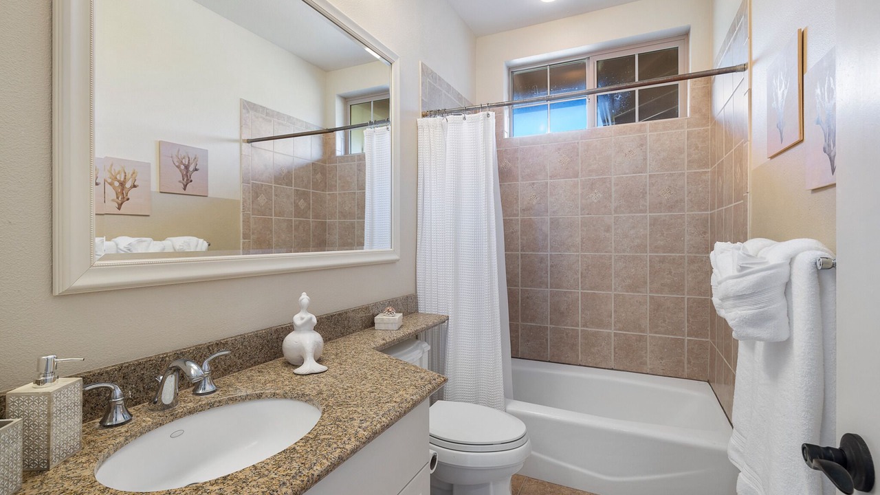 Photo of Bathroom in Kulalani