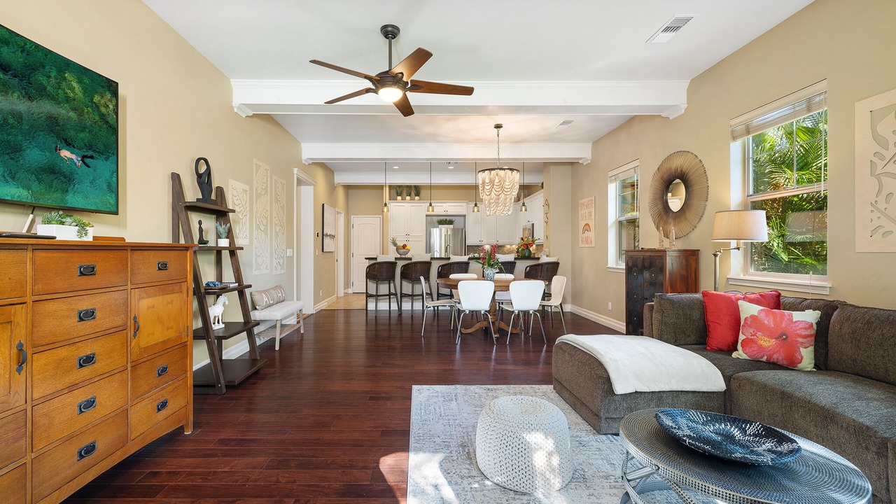 Photo of Livingroom in Kulalani