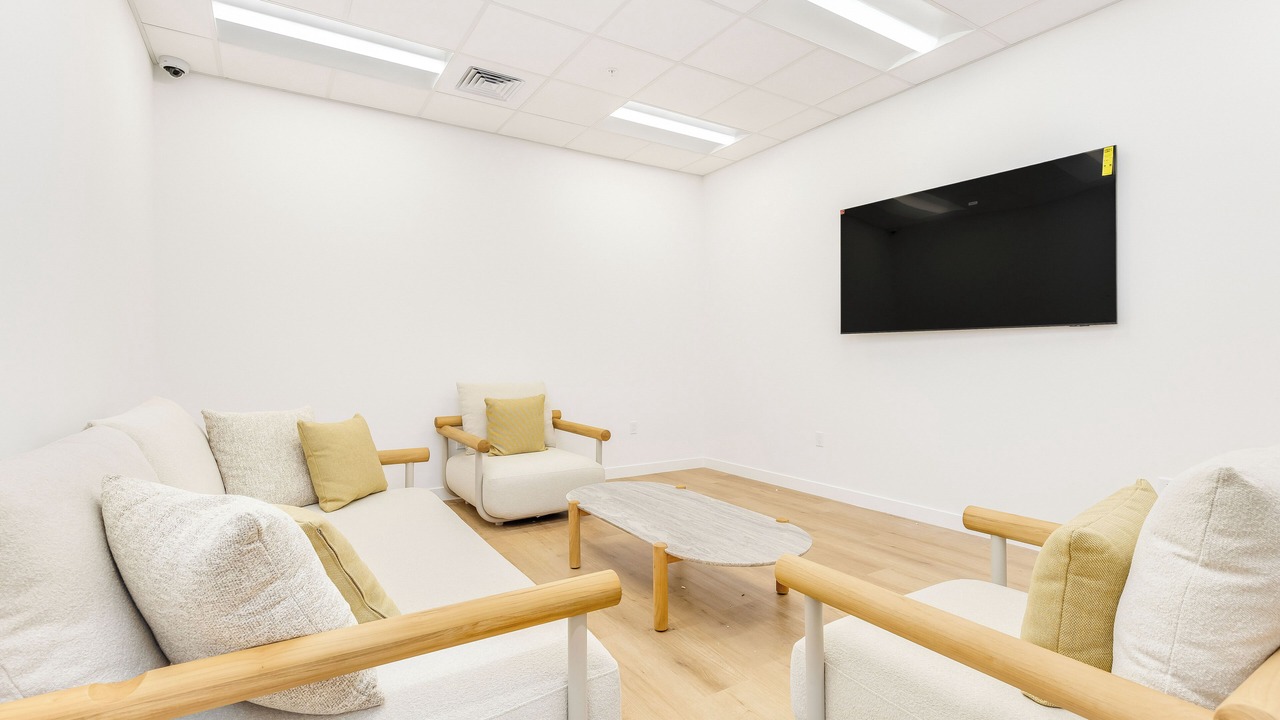 Photo of Livingroom in Ala Moana