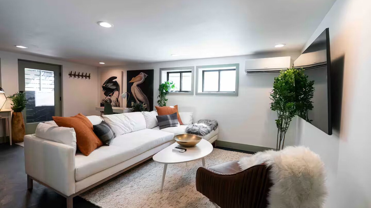 Photo of Livingroom in Wallingford