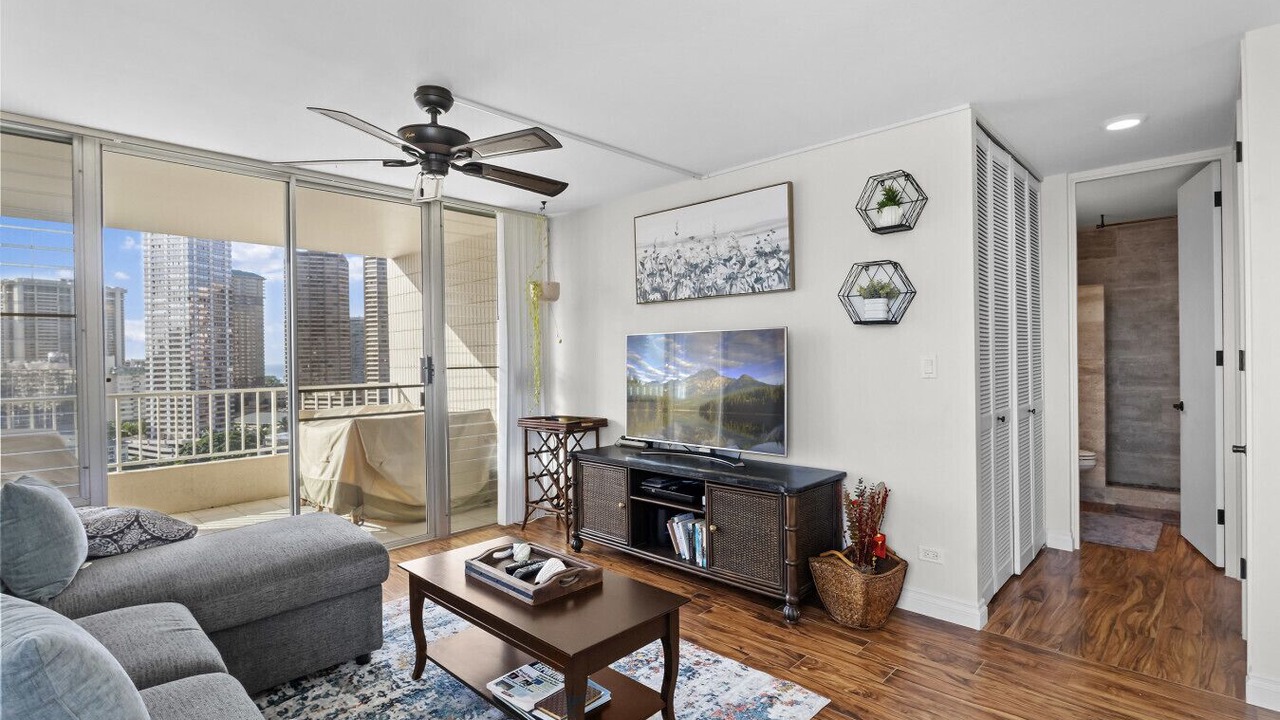 Photo of Bedroom in Ala Moana