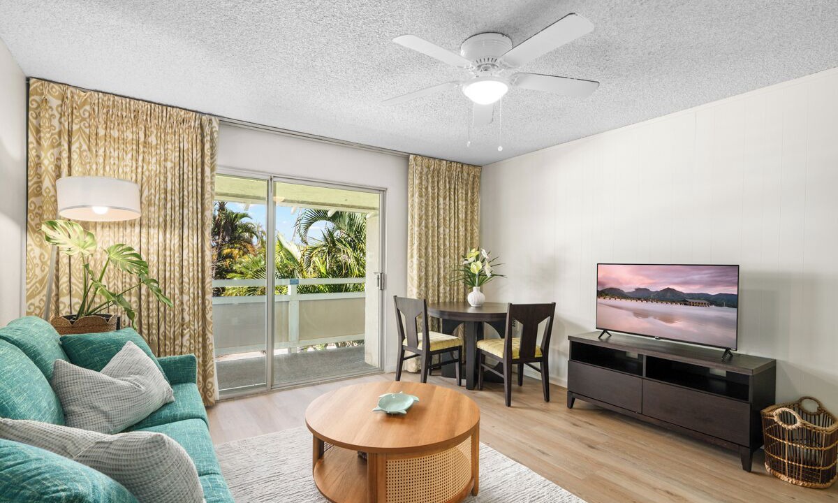 Photo of Livingroom in Wailua