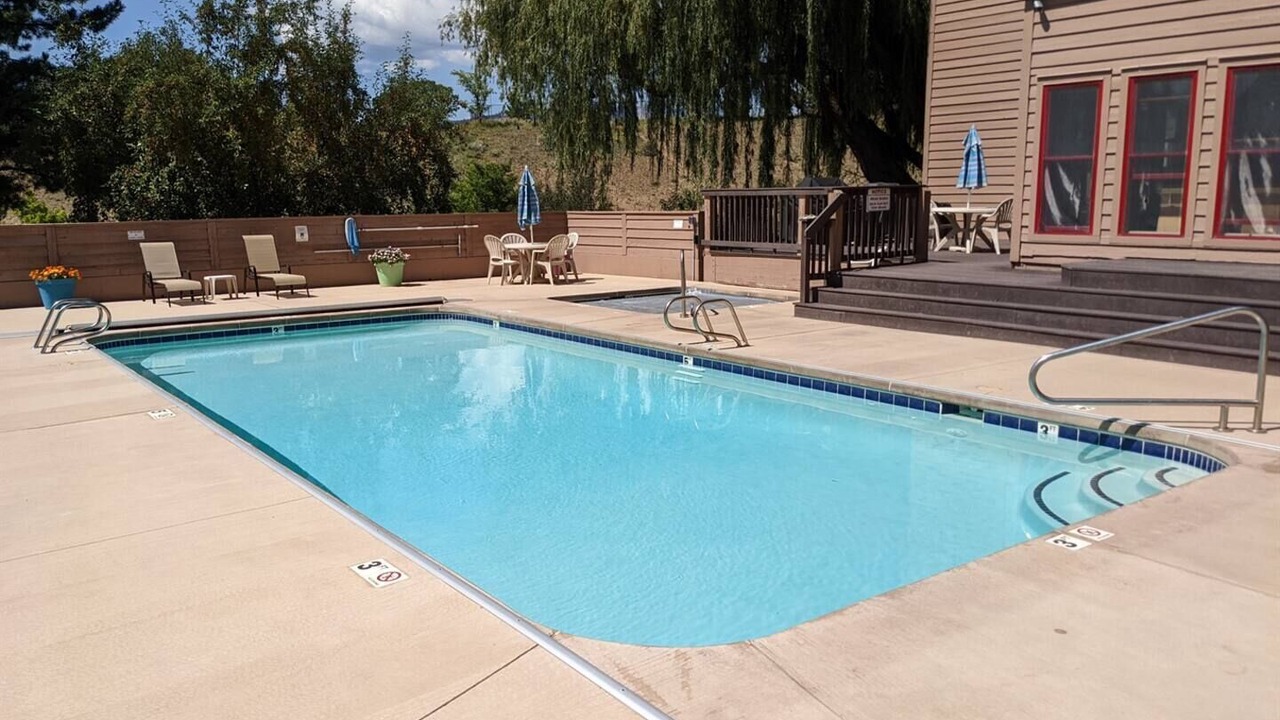 Photo of Outdoor in Hillcrest Estates
