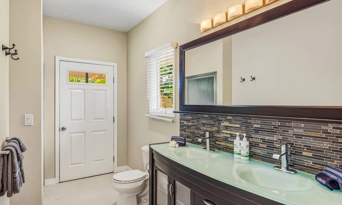Photo of Bathroom in Poipu