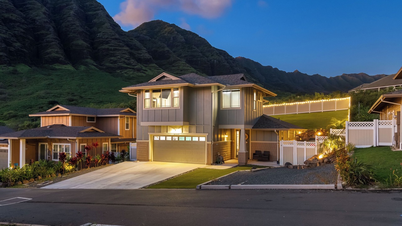 Photo of Outdoor in Makaha Valley