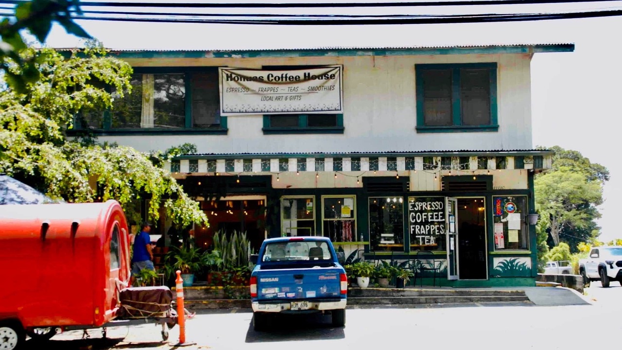 Photo of Others in Naalehu
