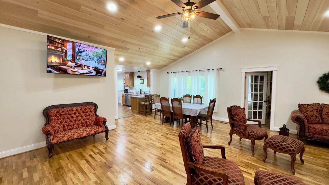 Photo of Livingroom in Bryant