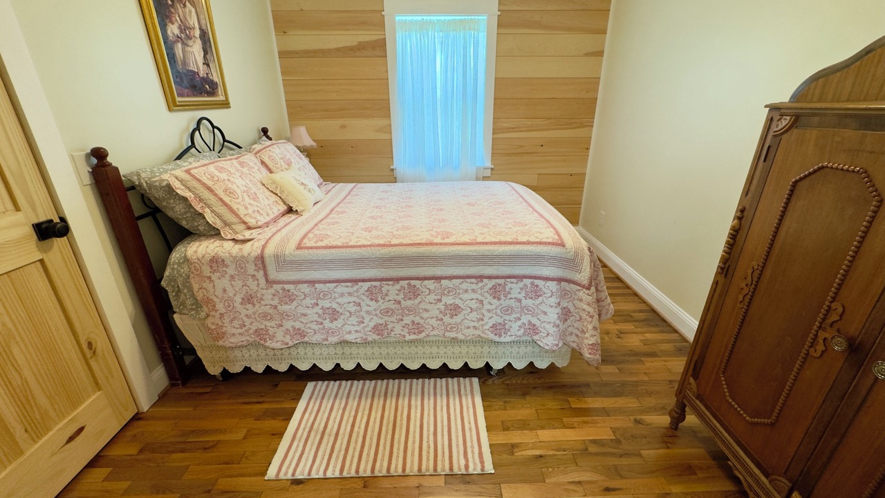 Photo of Bedroom in Bryant