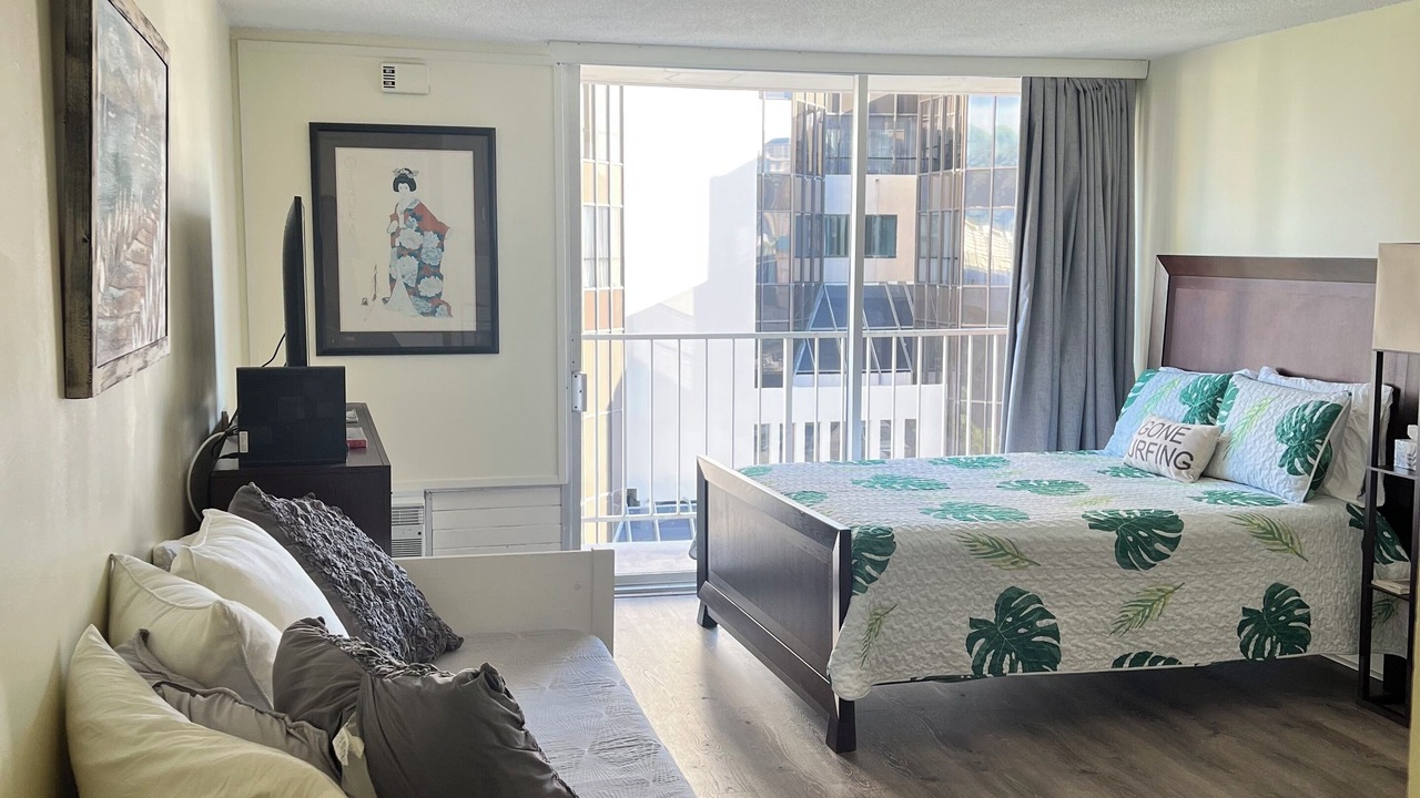 Photo of Bedroom in Waikiki