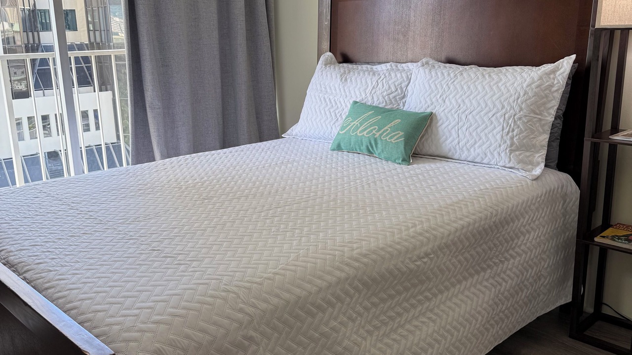 Photo of Bedroom in Waikiki