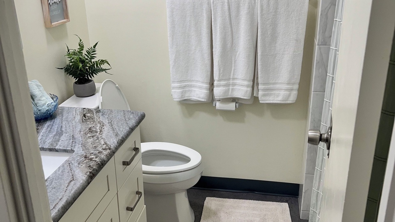Photo of Bathroom in Waikiki