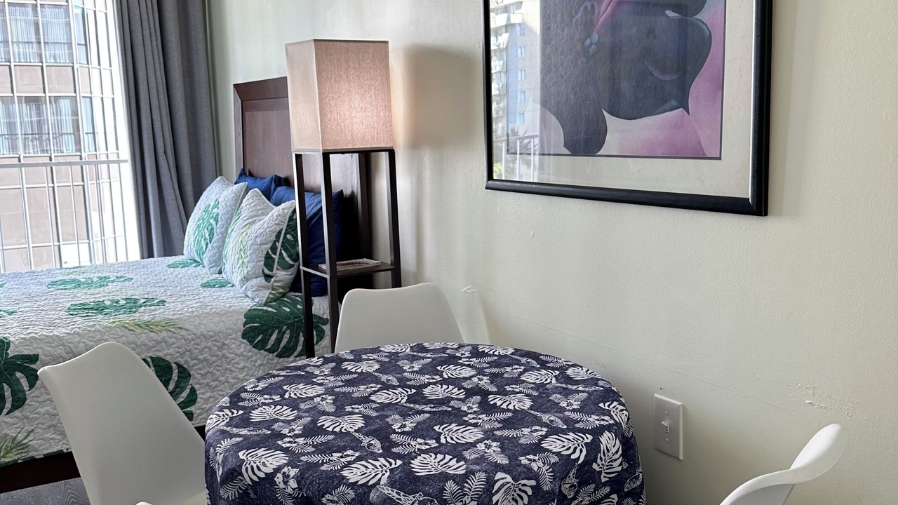 Photo of Bedroom in Waikiki