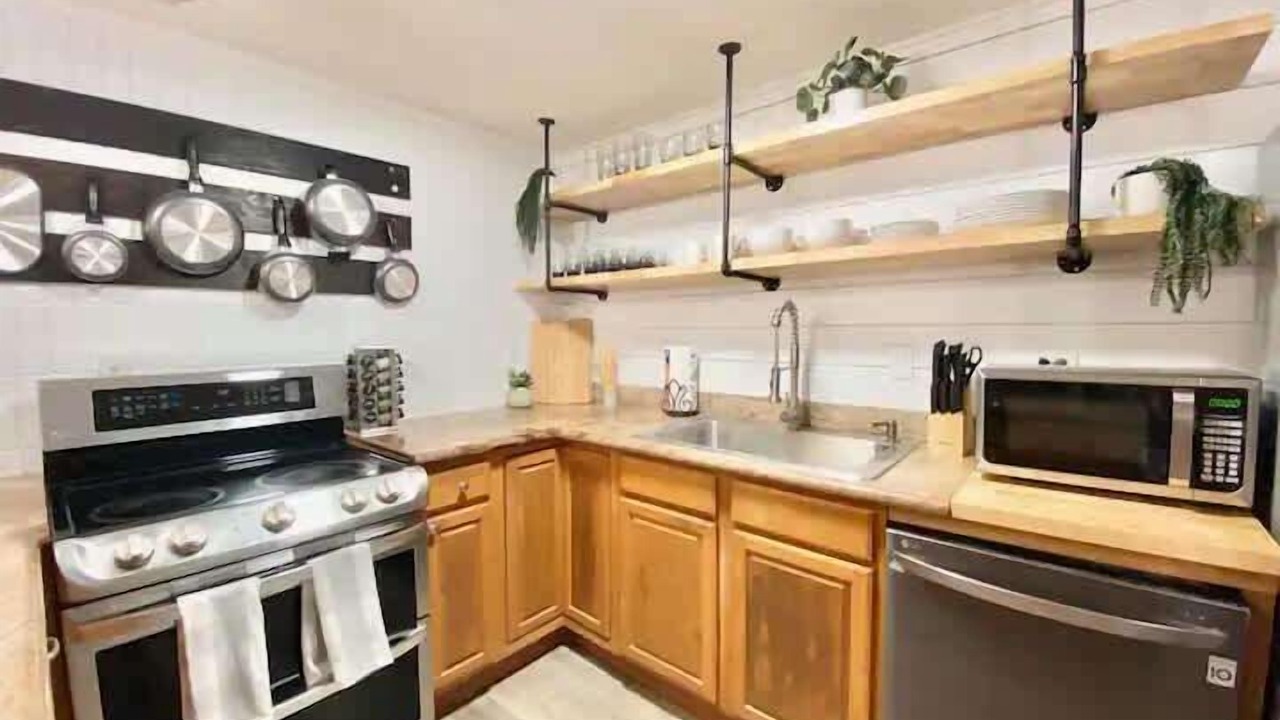 Photo of Kitchen in Punaluu