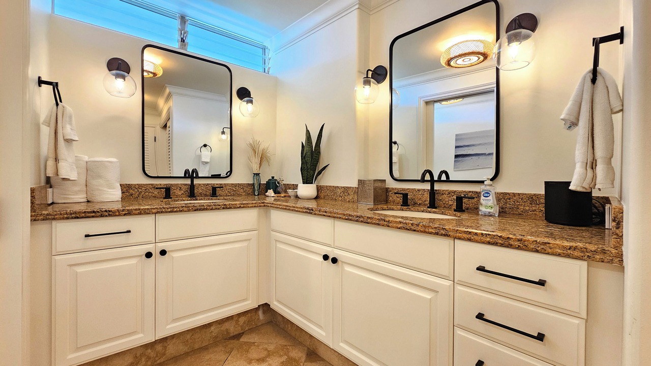 Photo of Bathroom in Diamond Head - Kapahulu - St. Louis