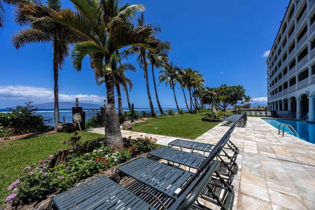 Photo of Patio Balcony in Historic Lahaina Front Street