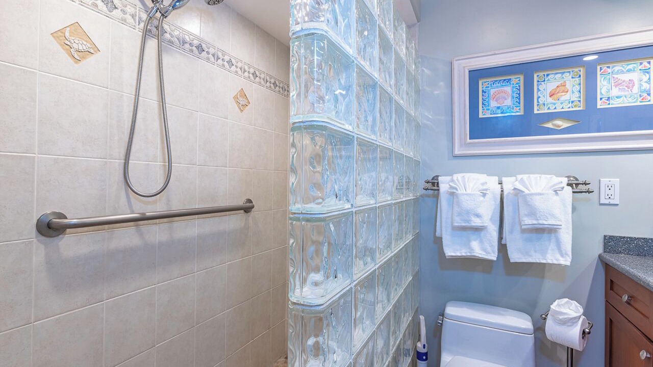 Photo of Bathroom in Wailea
