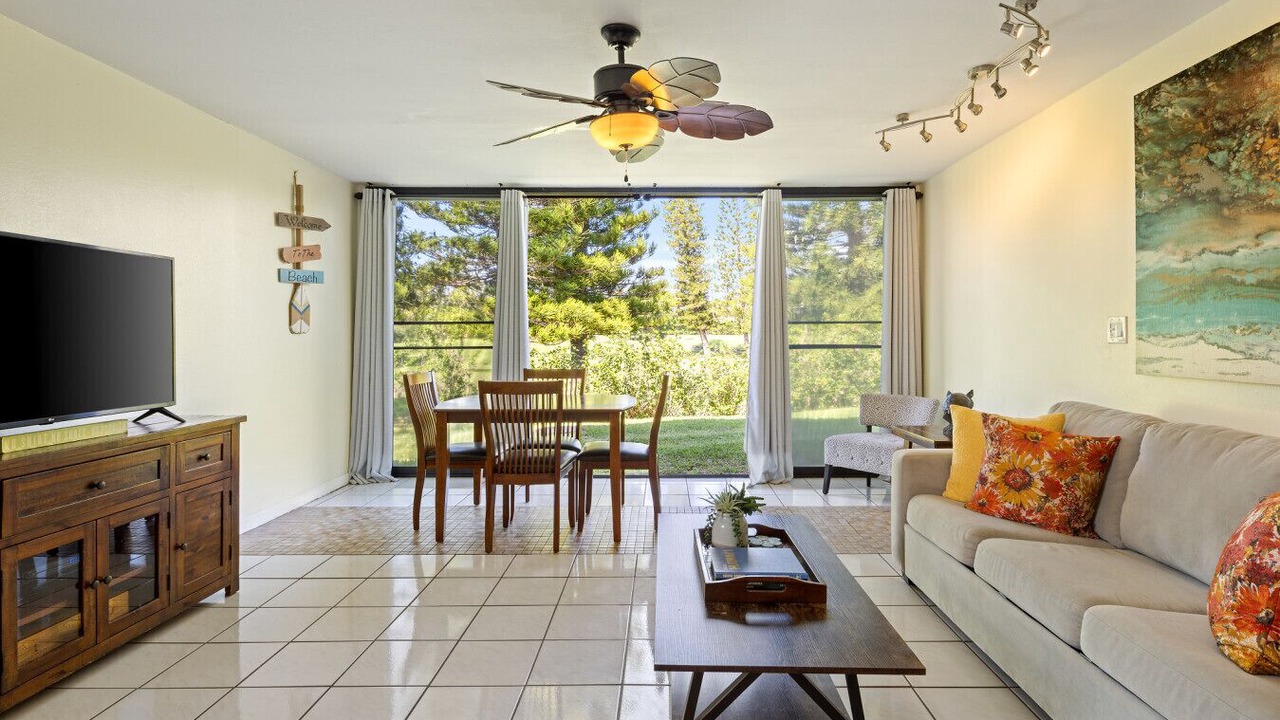 Photo of Livingroom in Kahuku