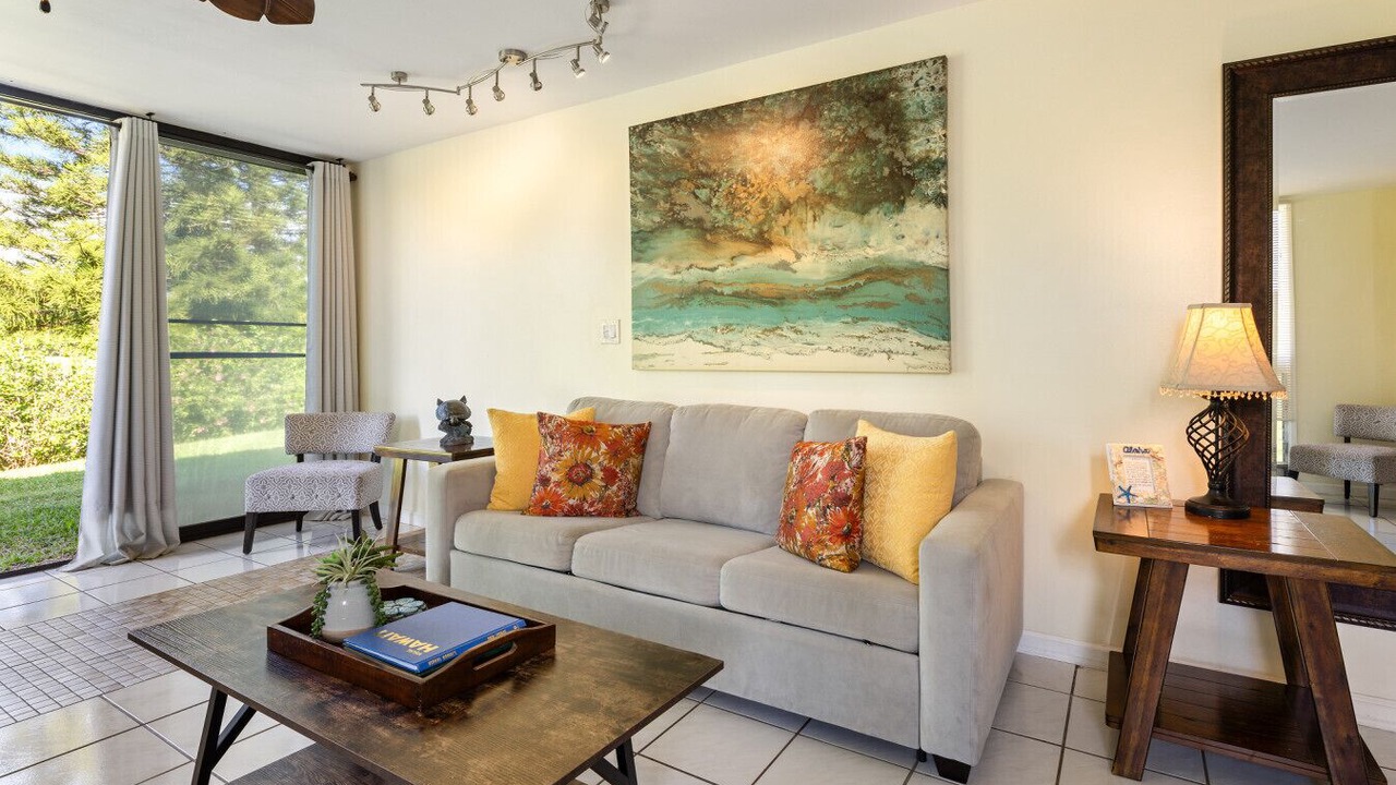 Photo of Livingroom in Kahuku