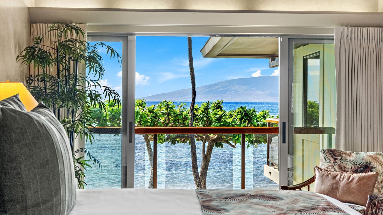Photo of Bathroom in Historic Lahaina Front Street