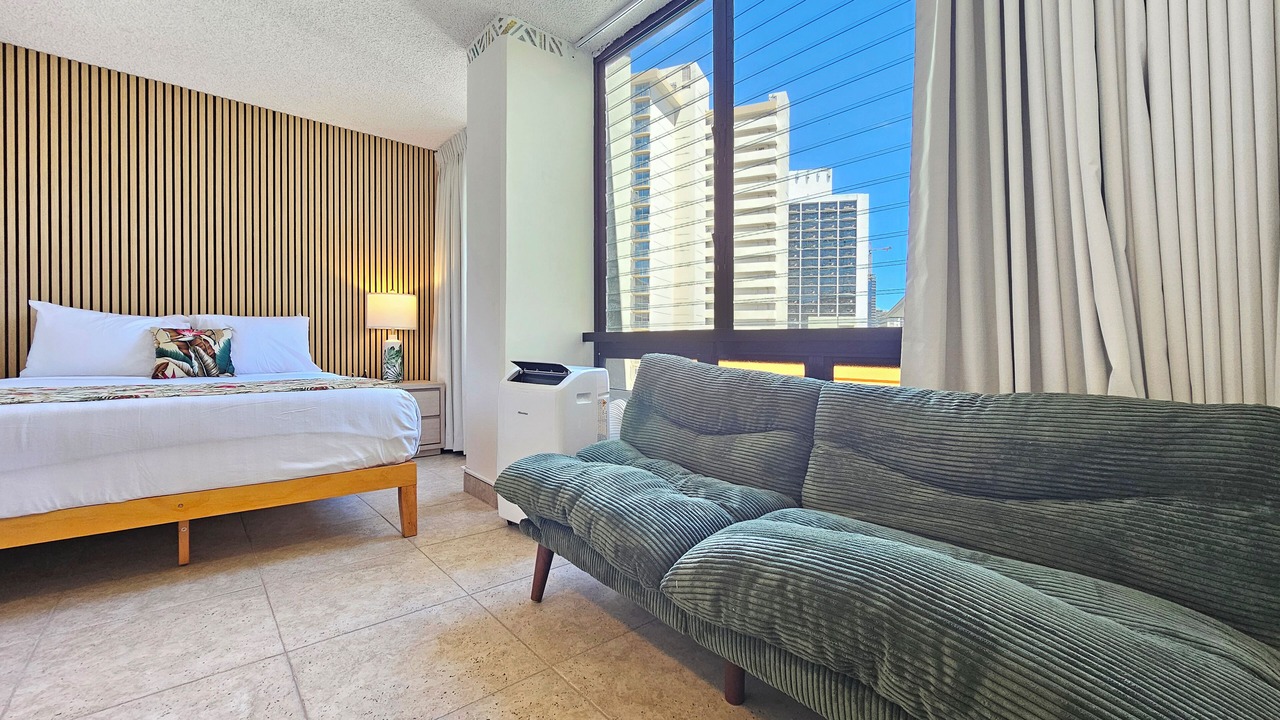 Photo of Bedroom in Waikiki