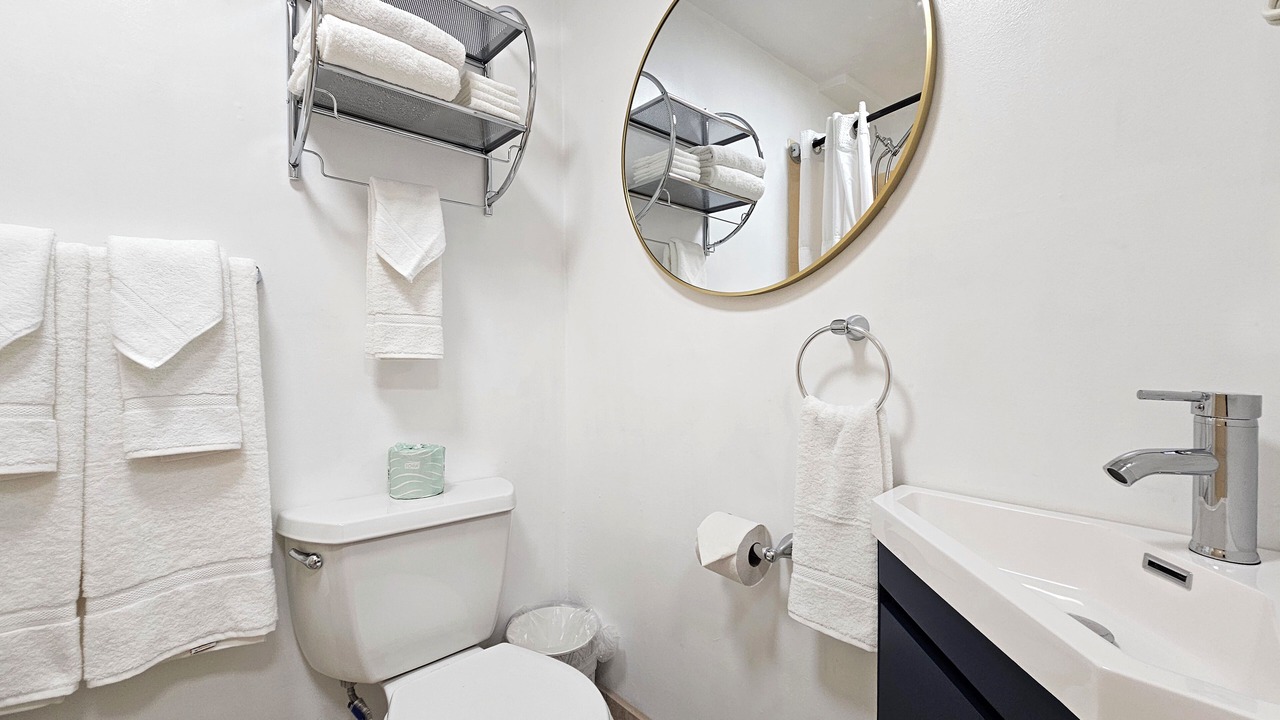 Photo of Bathroom in Waikiki