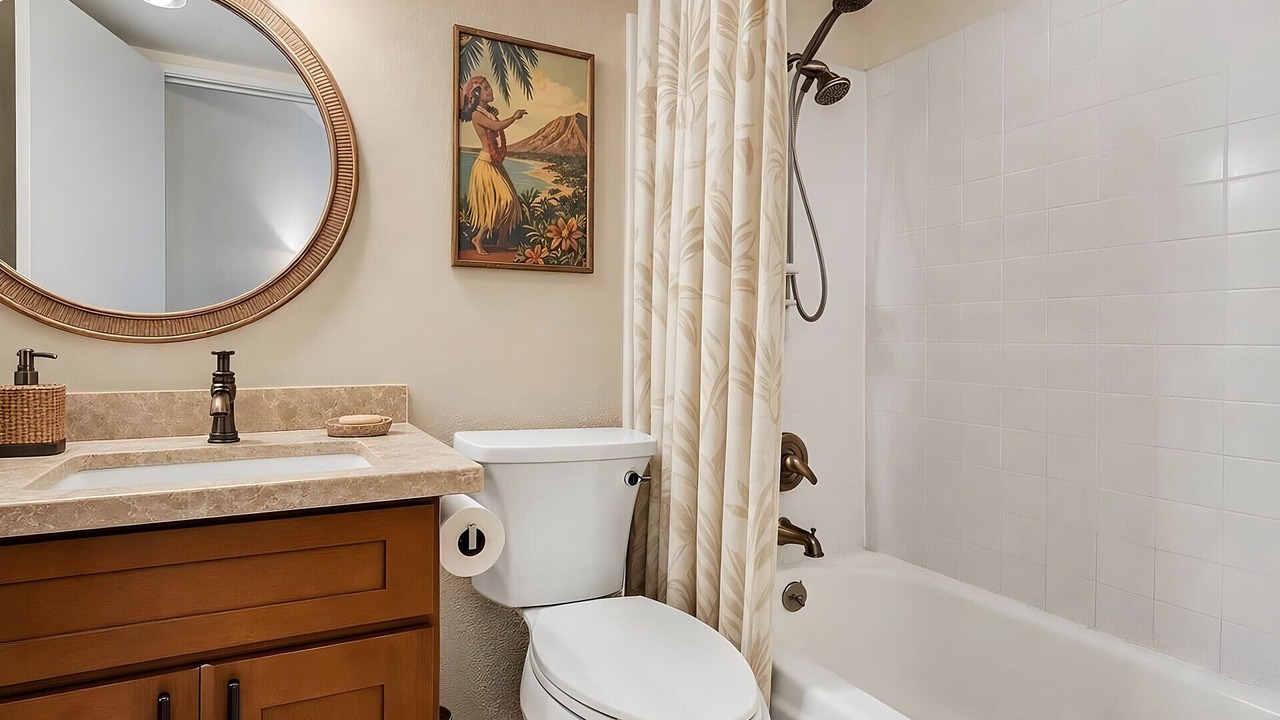 Photo of Bathroom in Maalaea