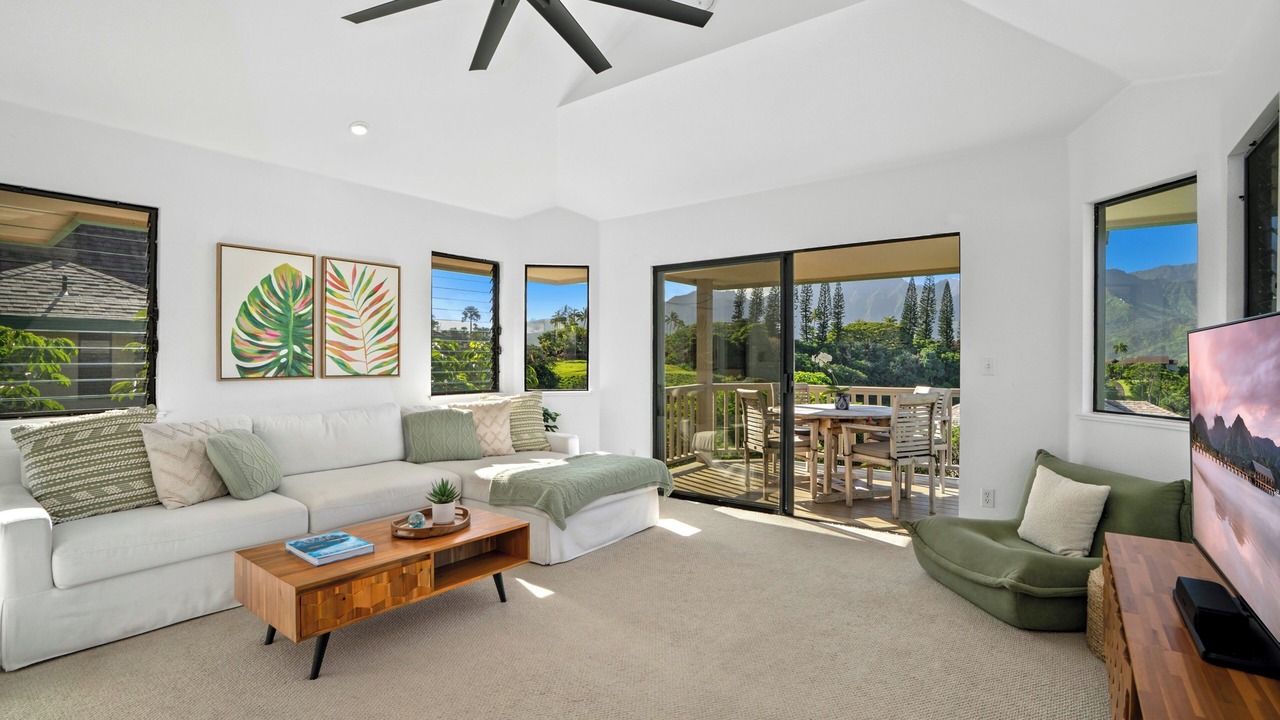 Photo of Livingroom in Princeville