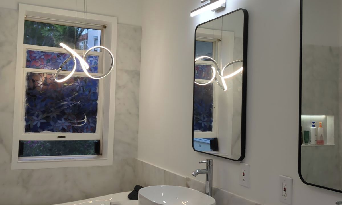 Photo of Bathroom in Waialae Iki Ridge