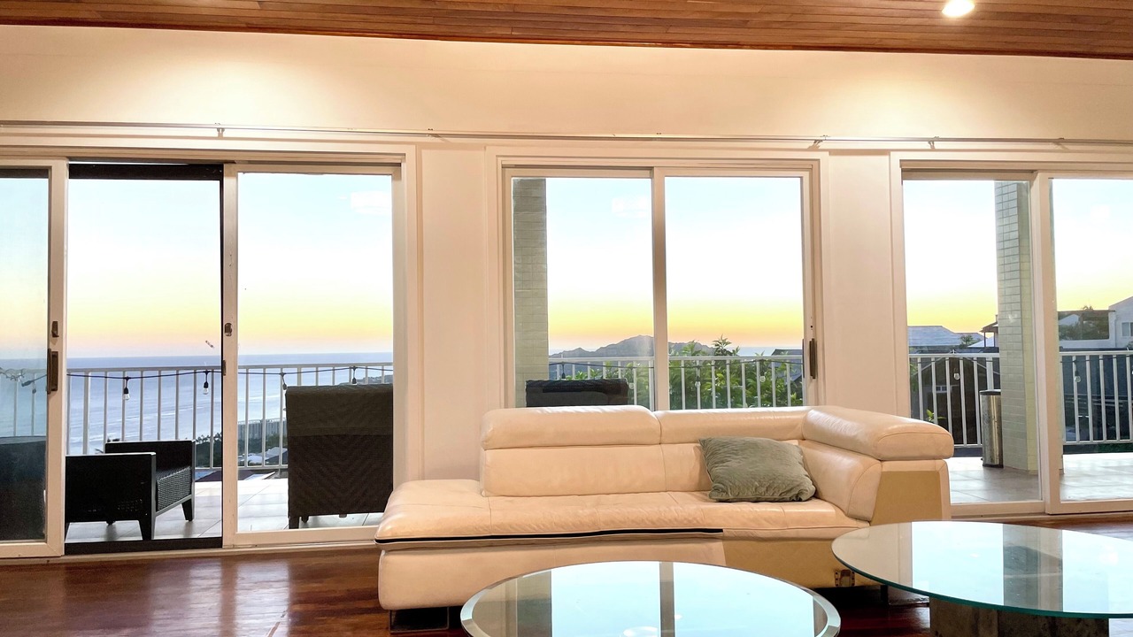 Photo of Livingroom in Waialae Iki Ridge
