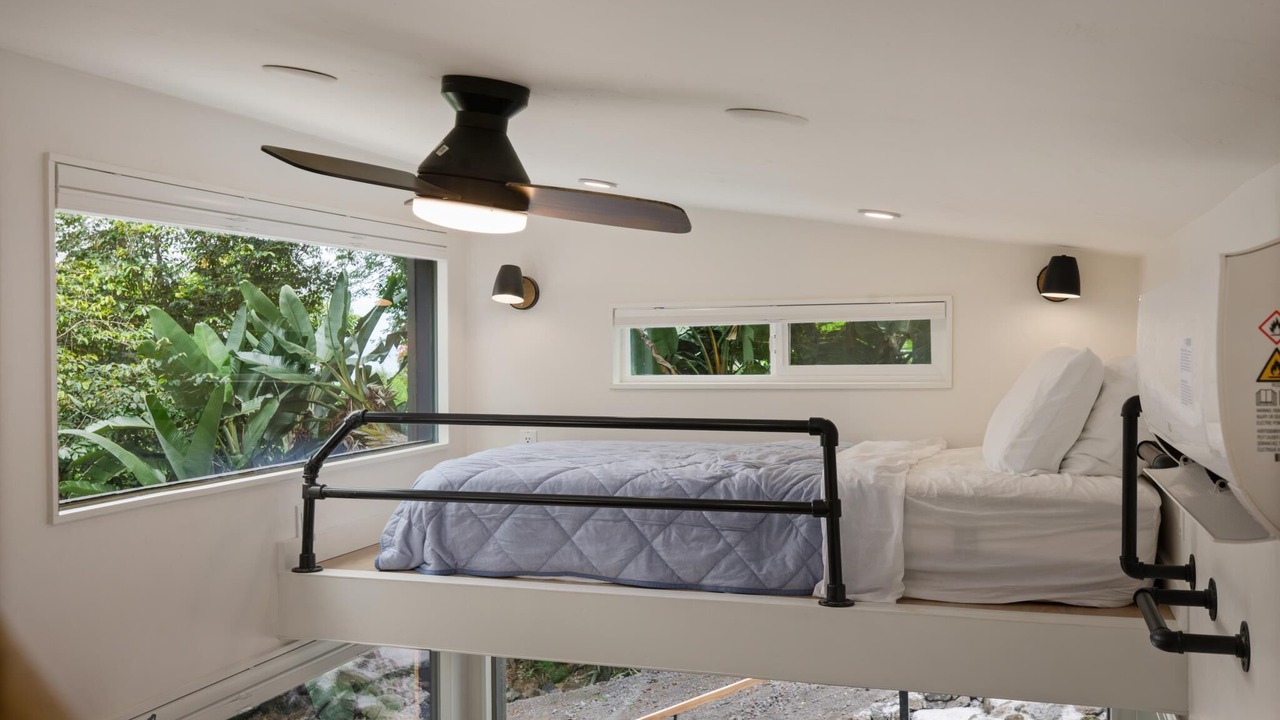 Photo of Bedroom in Kahaluu-Keauhou