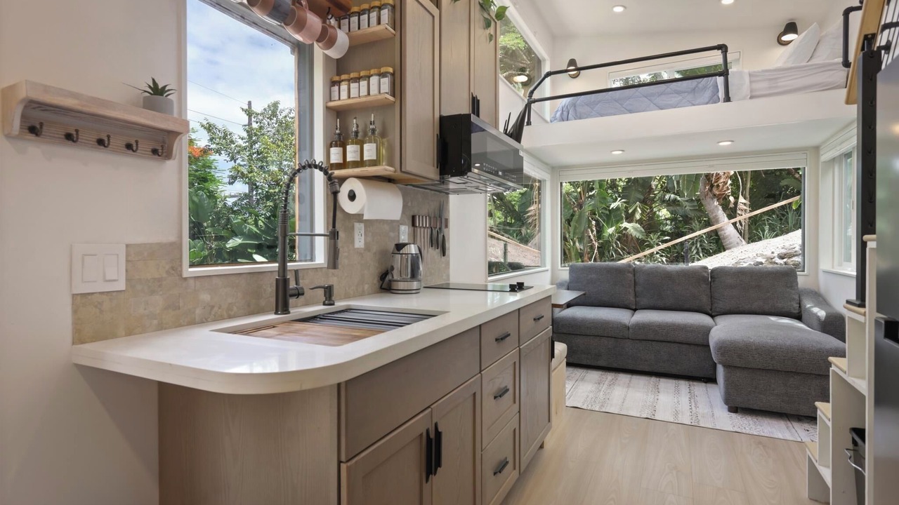 Photo of Kitchen in Kahaluu-Keauhou