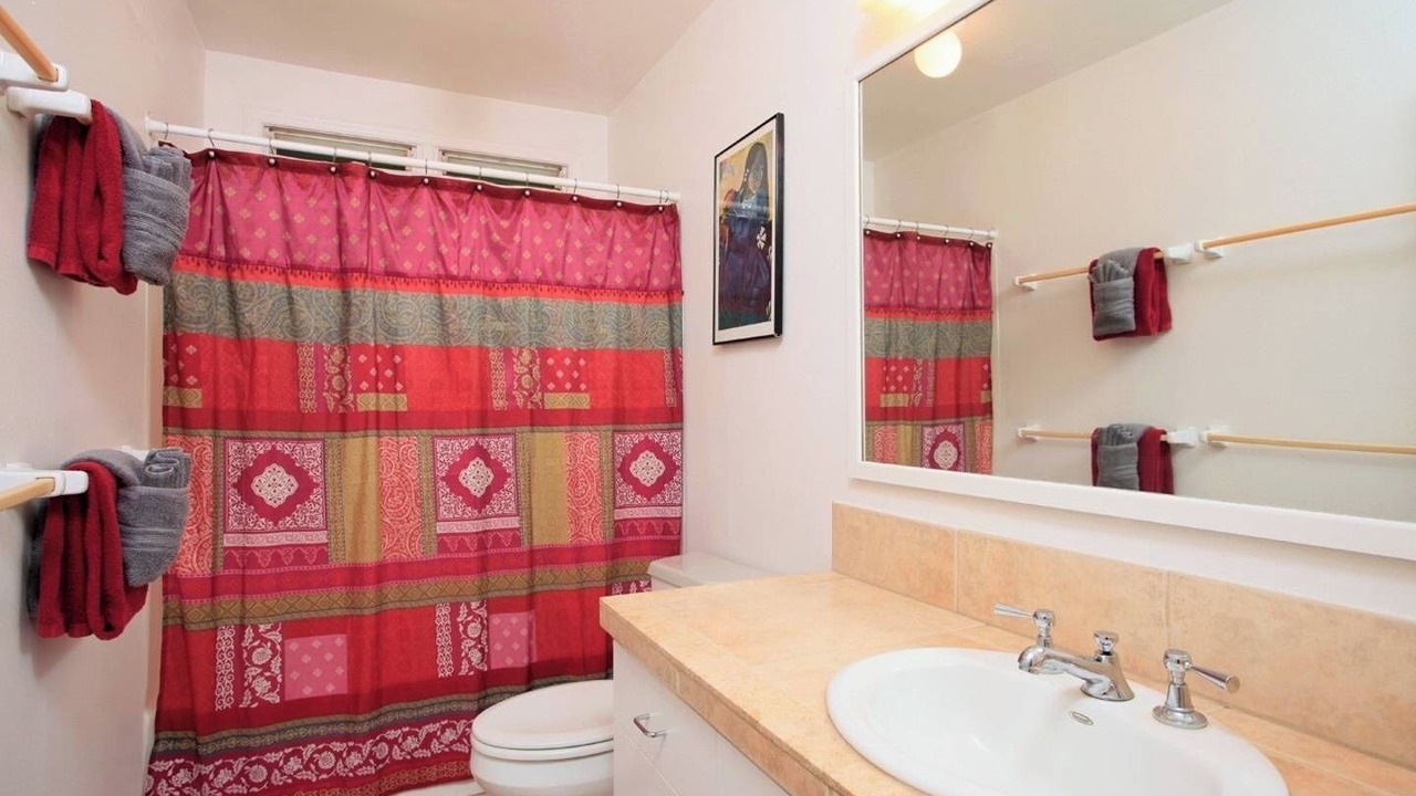 Photo of Bathroom in Pauwela