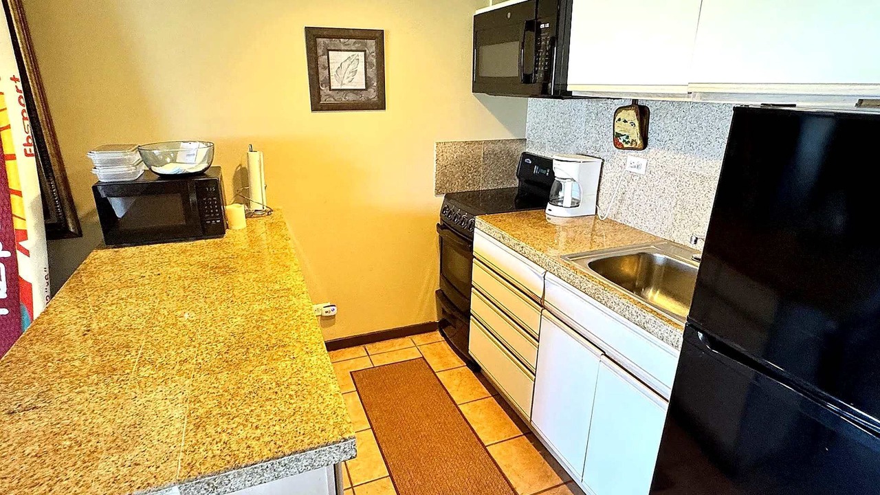 Photo of Kitchen in Maunaloa