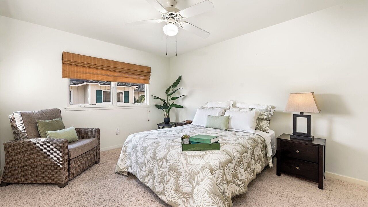Photo of Bedroom in Kahaluu Bay