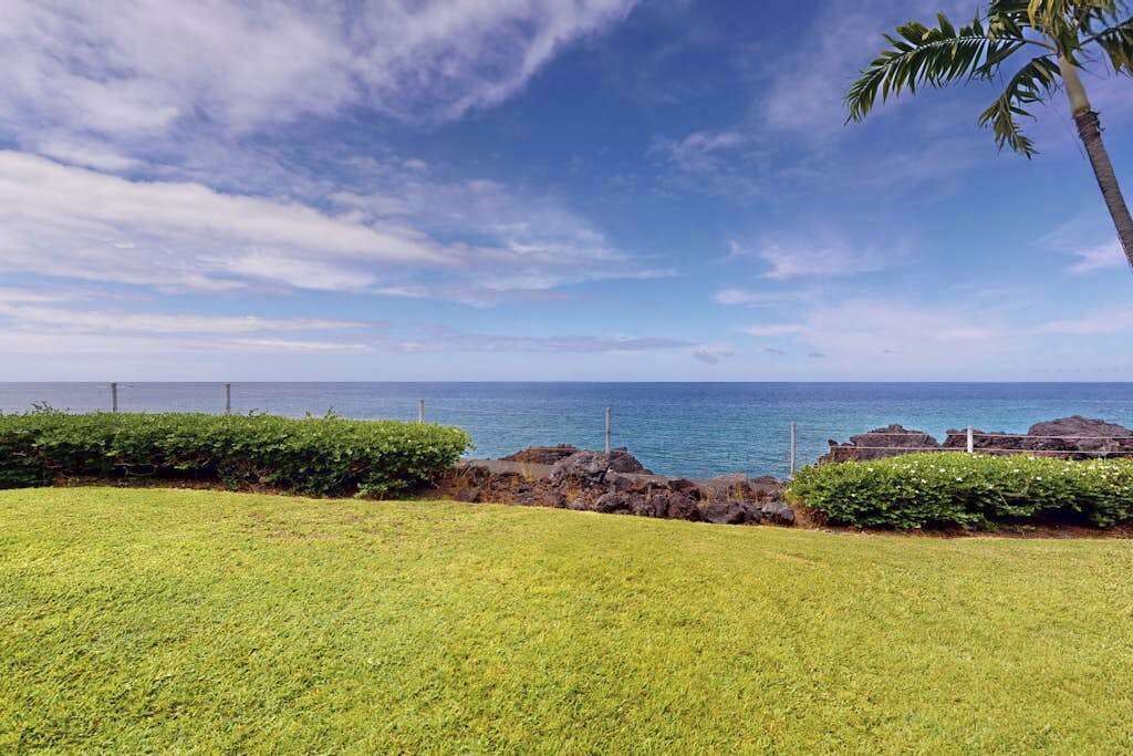 Photo of Outdoor in Kahaluu Bay