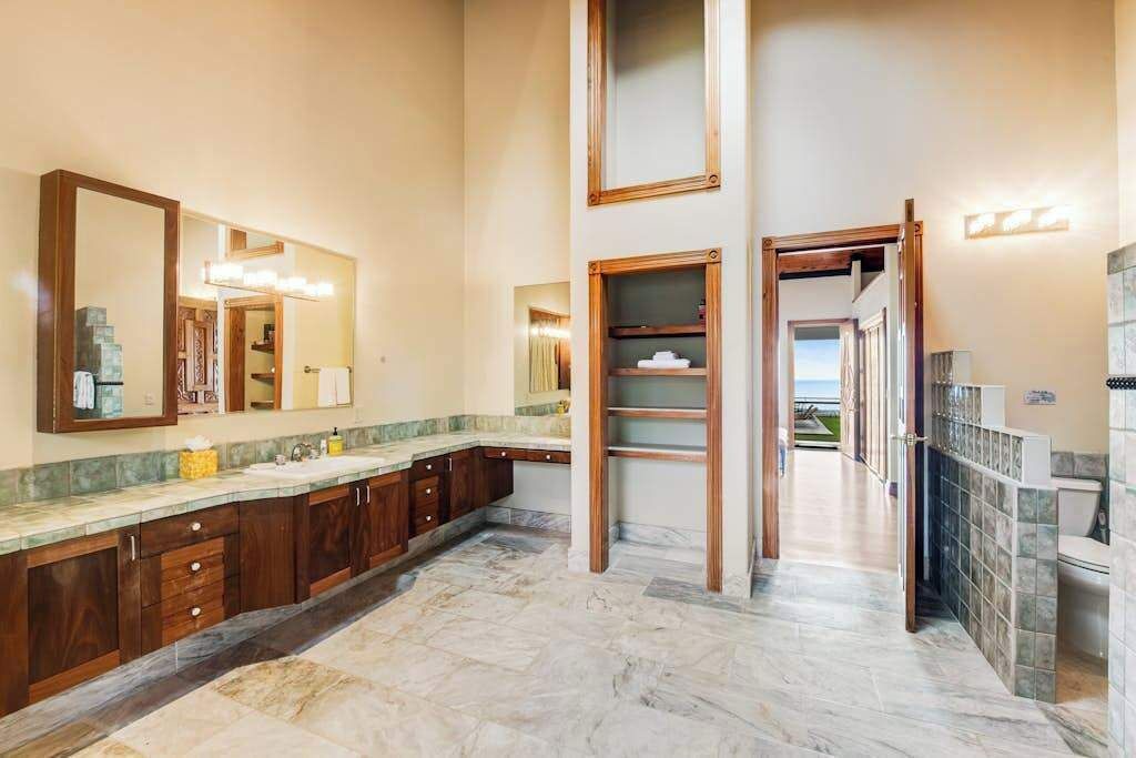 Photo of Bathroom in Honaunau-Napoopoo