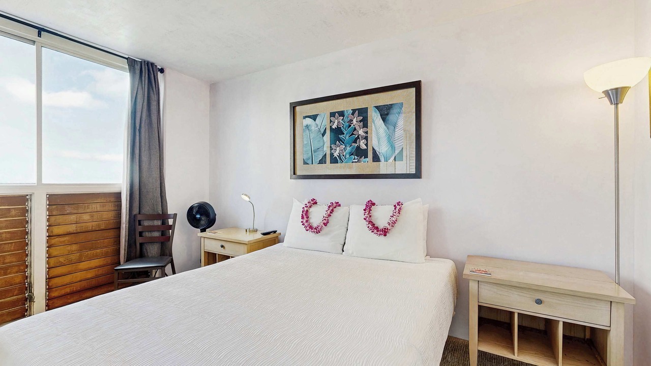 Photo of Bedroom in Waikiki