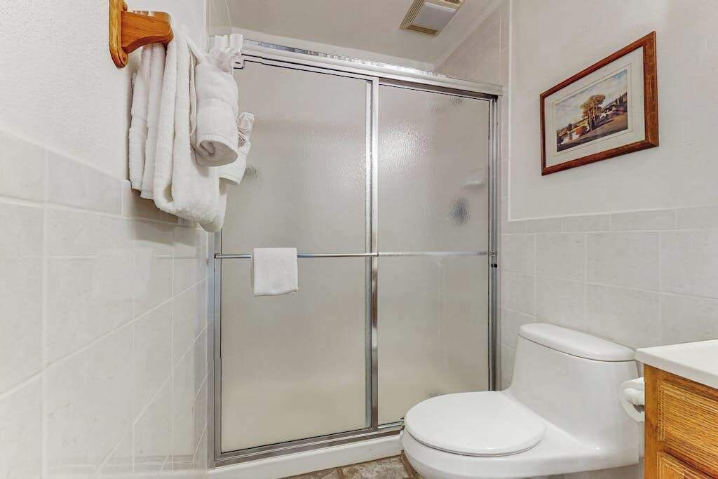 Photo of Bathroom in Ualapue