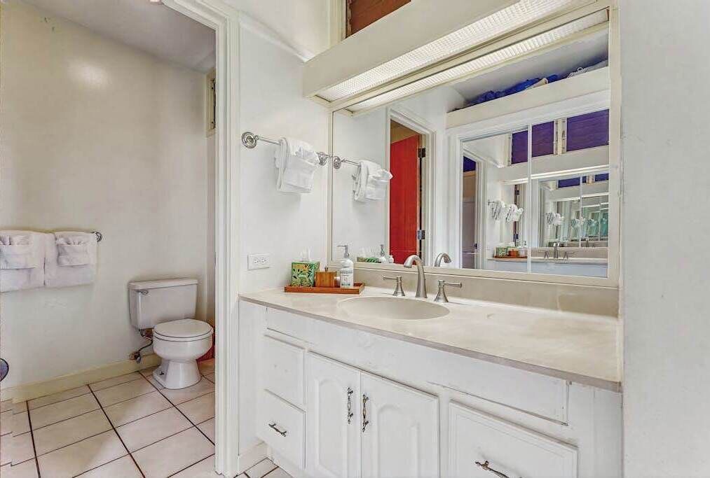 Photo of Bathroom in Maunaloa