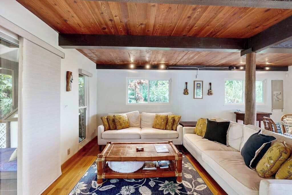 Photo of Livingroom in Hawaii Kai
