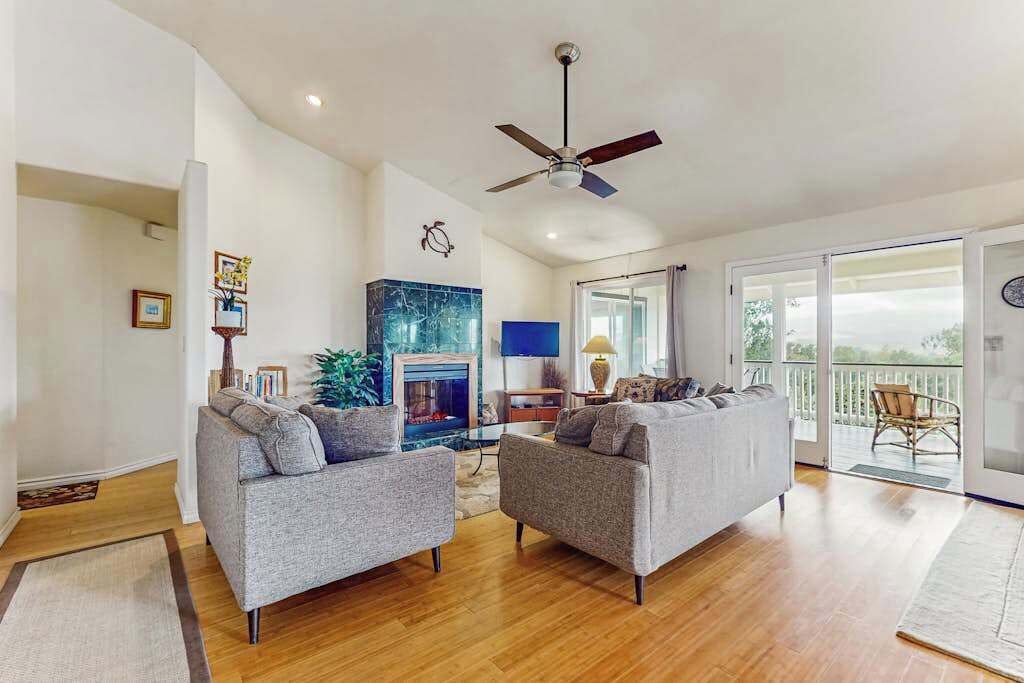 Photo of Livingroom in Kamuela