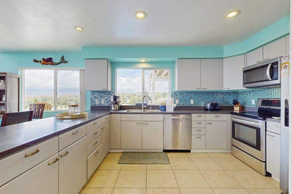 Photo of Kitchen in Waikoloa