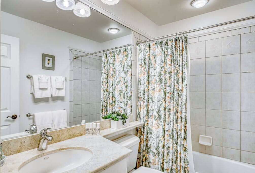 Photo of Bathroom in Waikoloa