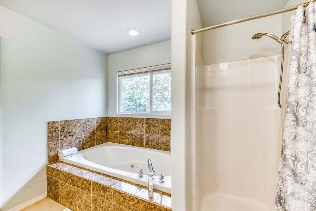 Photo of Bathroom in Waikoloa