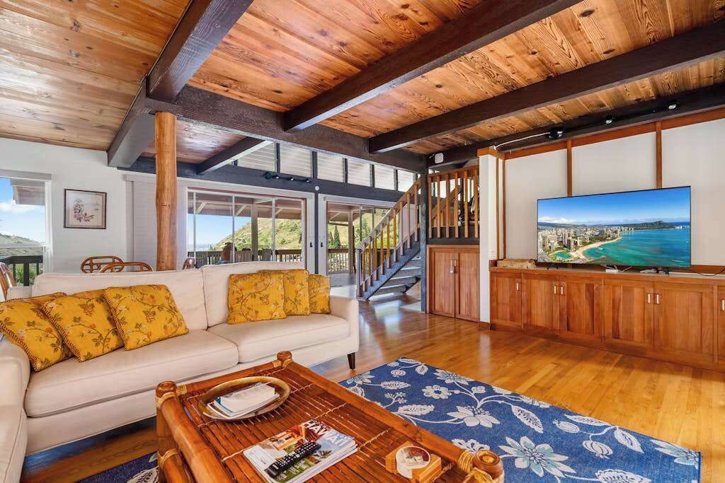 Photo of Livingroom in Hawaii Kai
